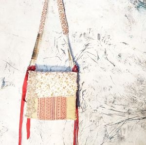 Crosabody bag: Handmade